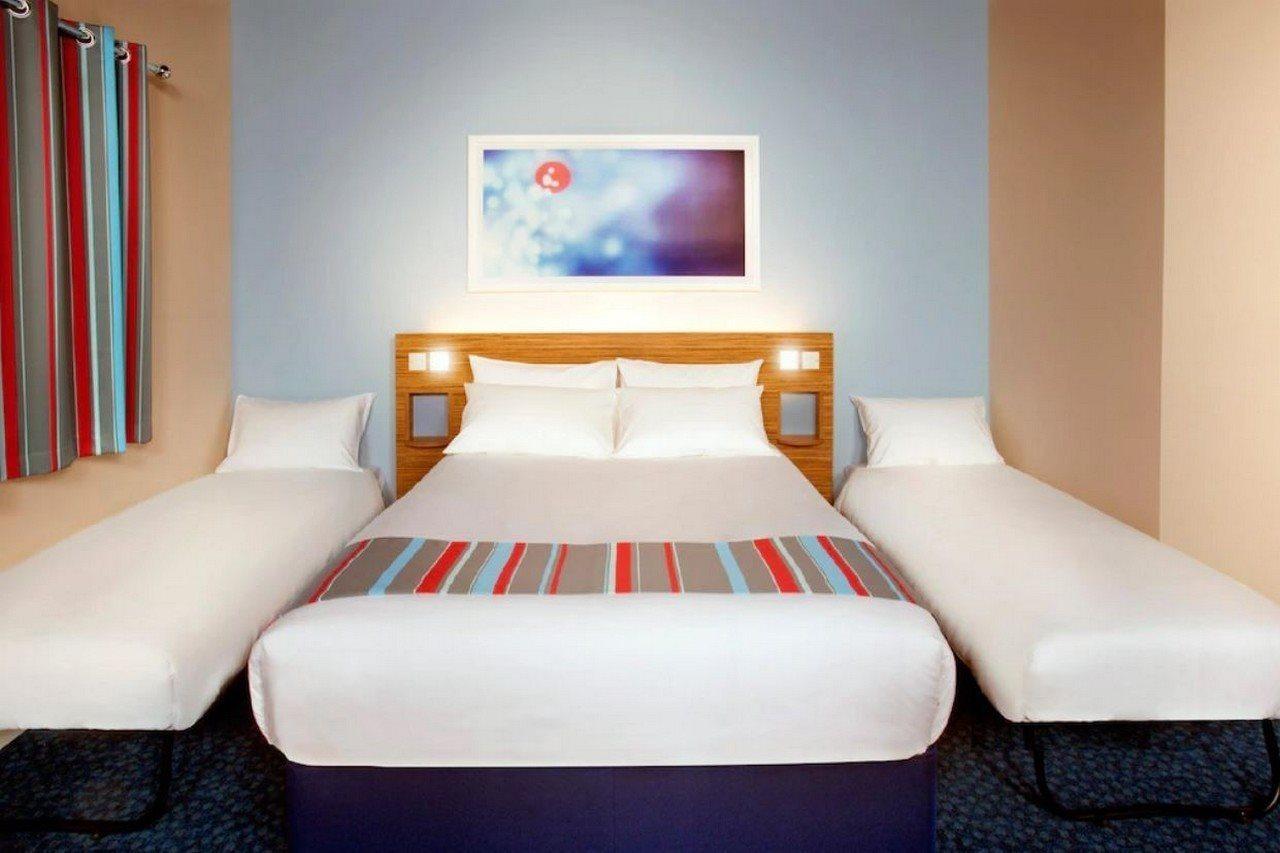 Travelodge Tunbridge Wells Екстер'єр фото