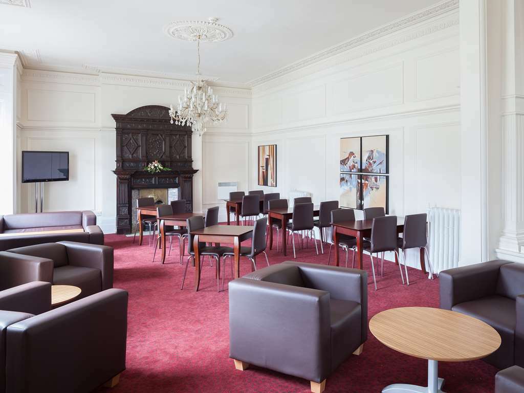 Travelodge Tunbridge Wells Ресторан фото